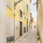 Casa da Graça Lisbon Hideout I